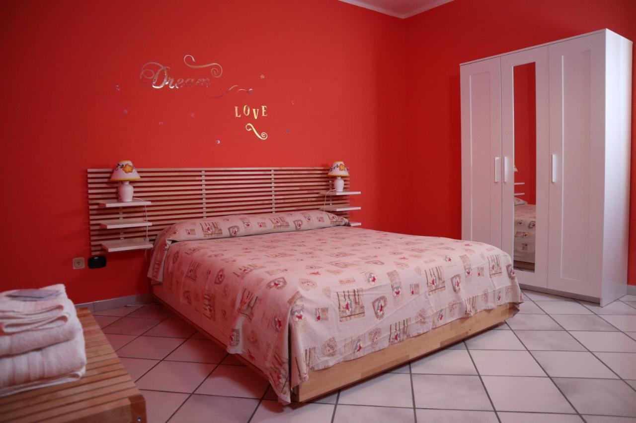 B&B La Casa Del Sole Controne Dış mekan fotoğraf