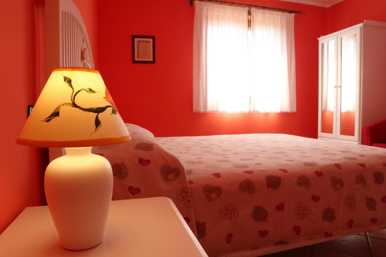 B&B La Casa Del Sole Controne Dış mekan fotoğraf